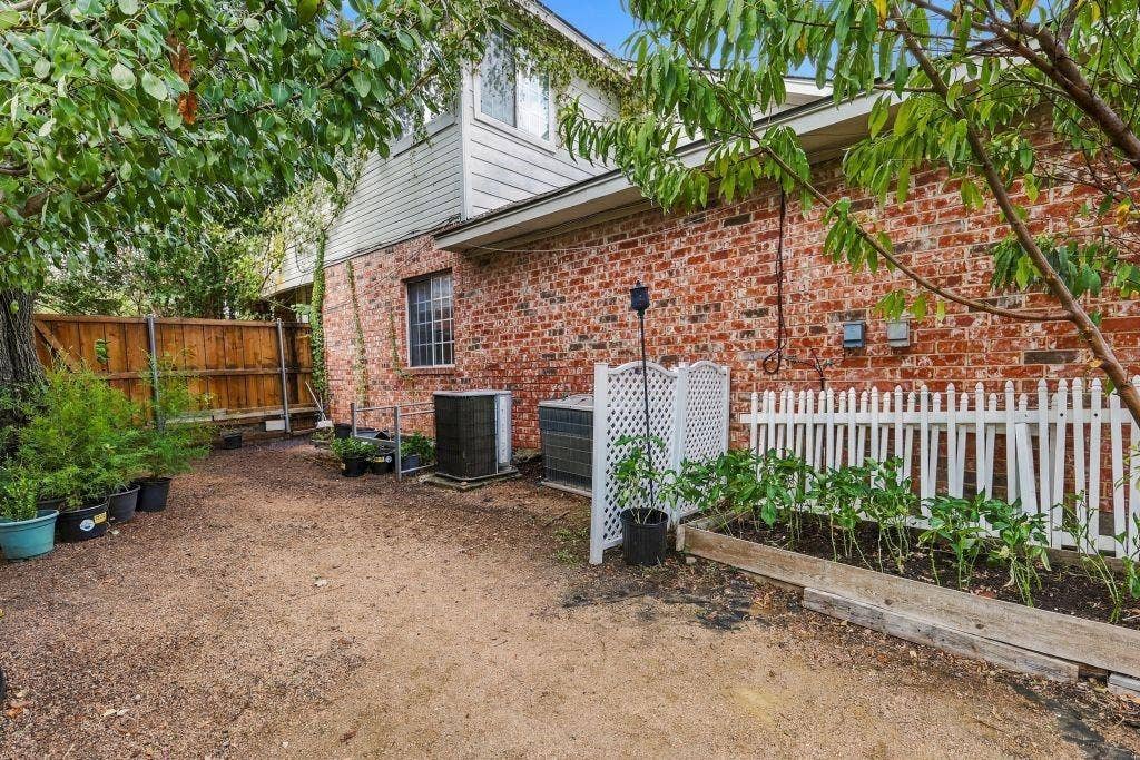 7420 Casper Drive, Plano, TX 75025 7420 Casper Drive, Plano, TX 75025