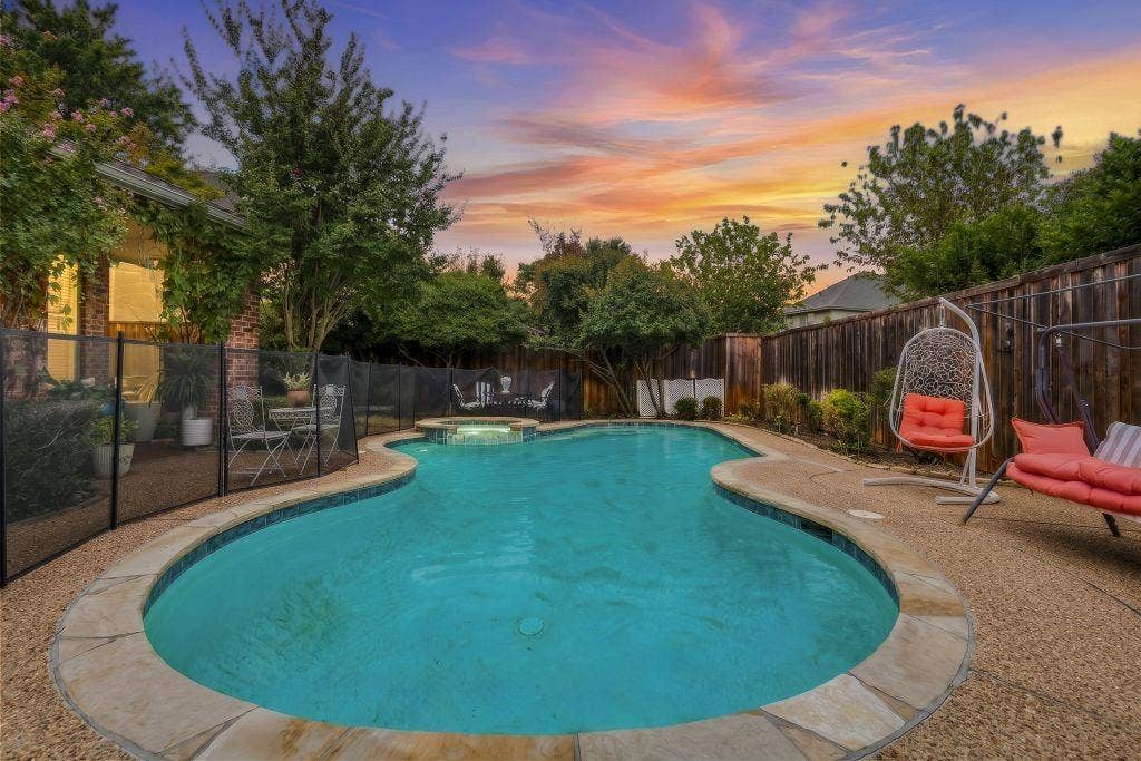 7420 Casper Drive, Plano, TX 75025 7420 Casper Drive, Plano, TX 75025