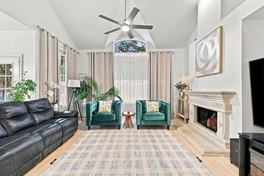 7420 Casper Drive, Plano, TX 75025 7420 Casper Drive, Plano, TX 75025