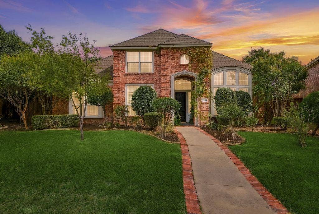 7420 Casper Drive, Plano, TX 75025 7420 Casper Drive, Plano, TX 75025