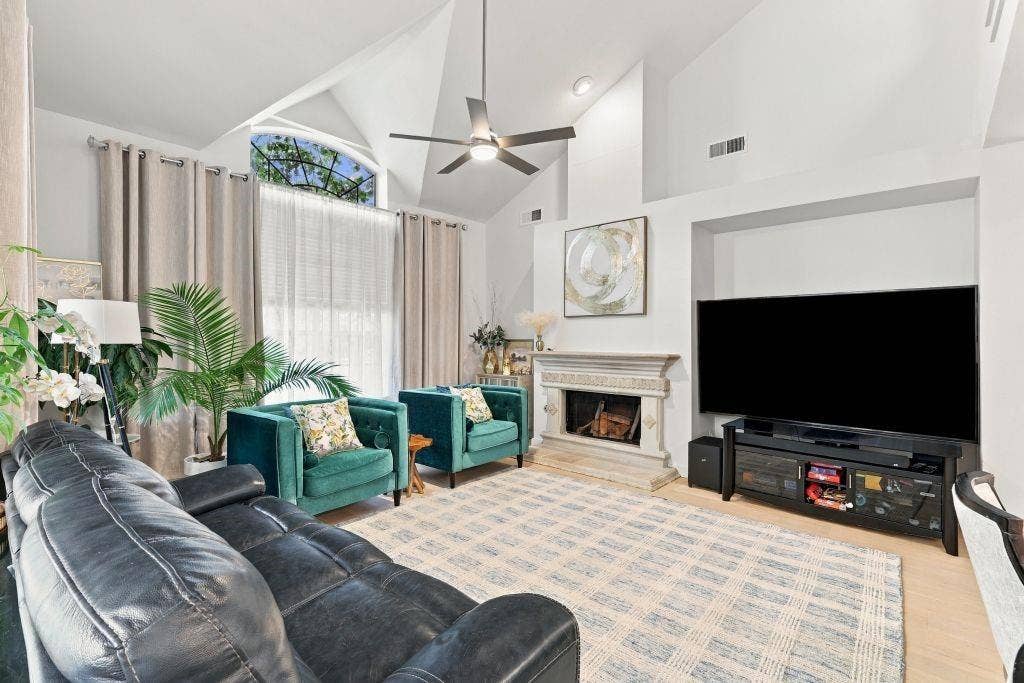 7420 Casper Drive, Plano, TX 75025 7420 Casper Drive, Plano, TX 75025