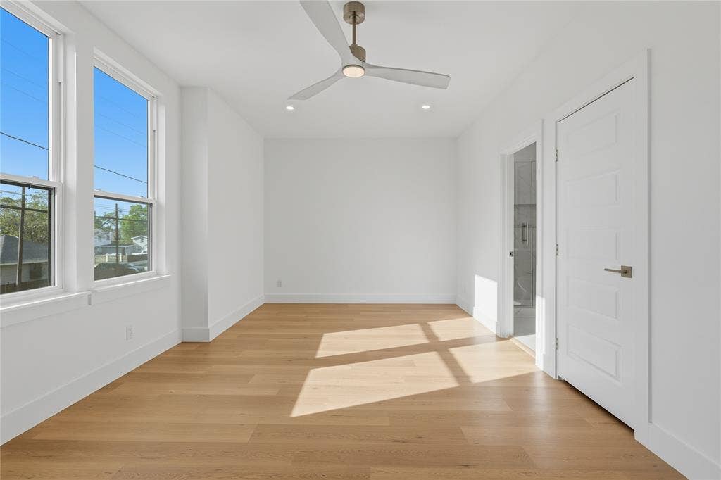 3424 Navaro Street, Dallas, TX 75212 Recessed lighting, wood-finish flooring, and a modern ceiling fan