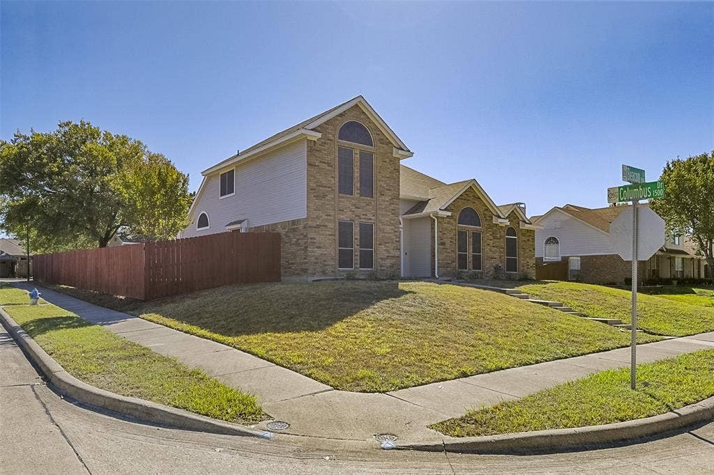 5914 Beacon Drive, Rowlett, TX 75089 5914 Beacon Drive, Rowlett, TX 75089