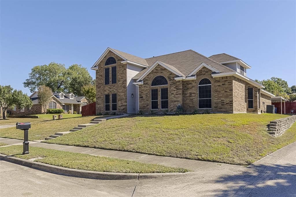 5914 Beacon Drive, Rowlett, TX 75089 5914 Beacon Drive, Rowlett, TX 75089