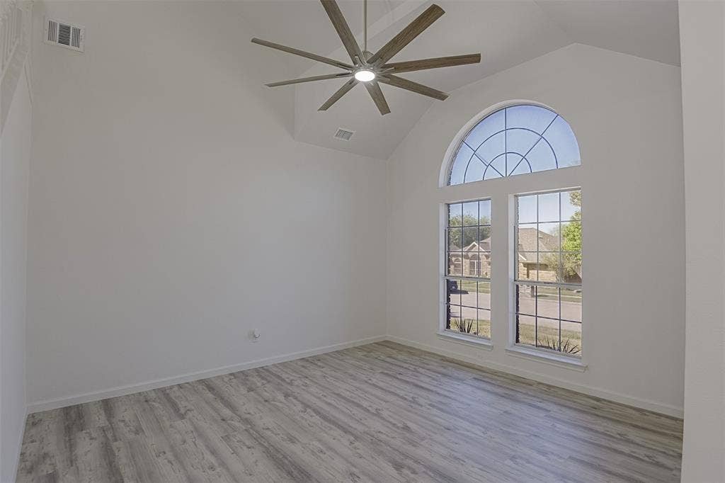 5914 Beacon Drive, Rowlett, TX 75089 5914 Beacon Drive, Rowlett, TX 75089