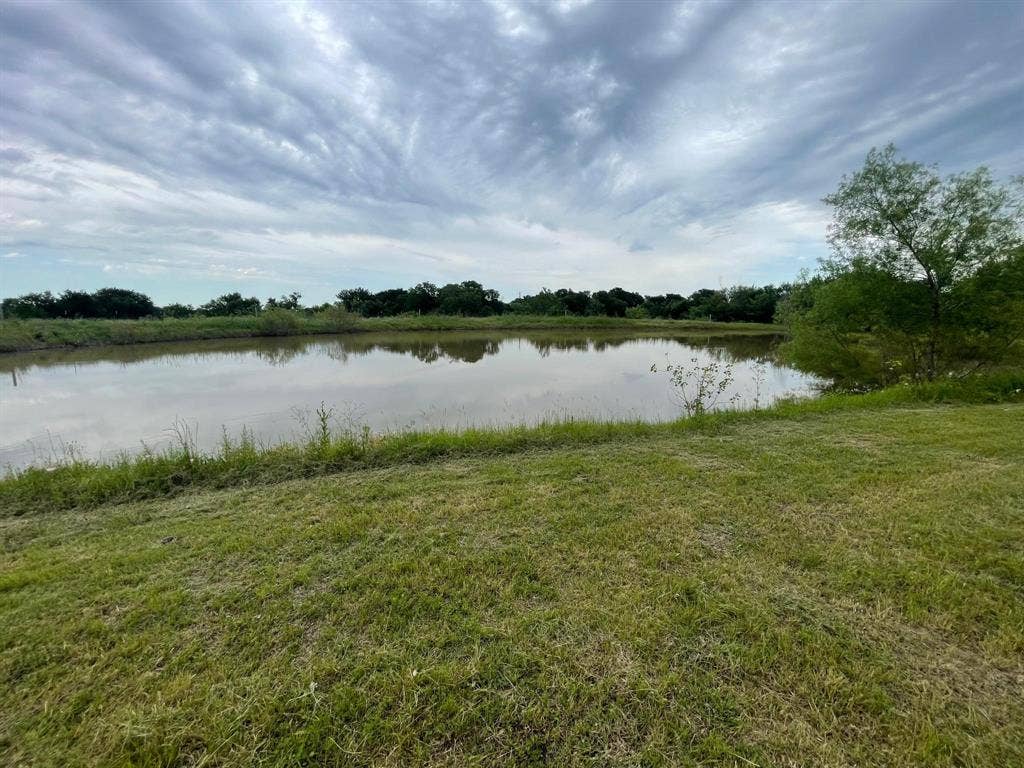 1294 Boyce Road, Waxahachie, TX 75165 1294 Boyce Road, Waxahachie, TX 75165