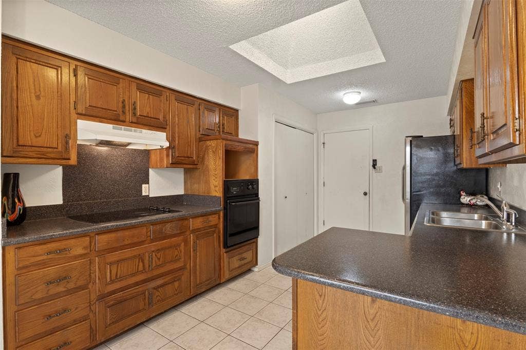 2108 Woodway Drive, Arlington, TX 76017 2108 Woodway Drive, Arlington, TX 76017