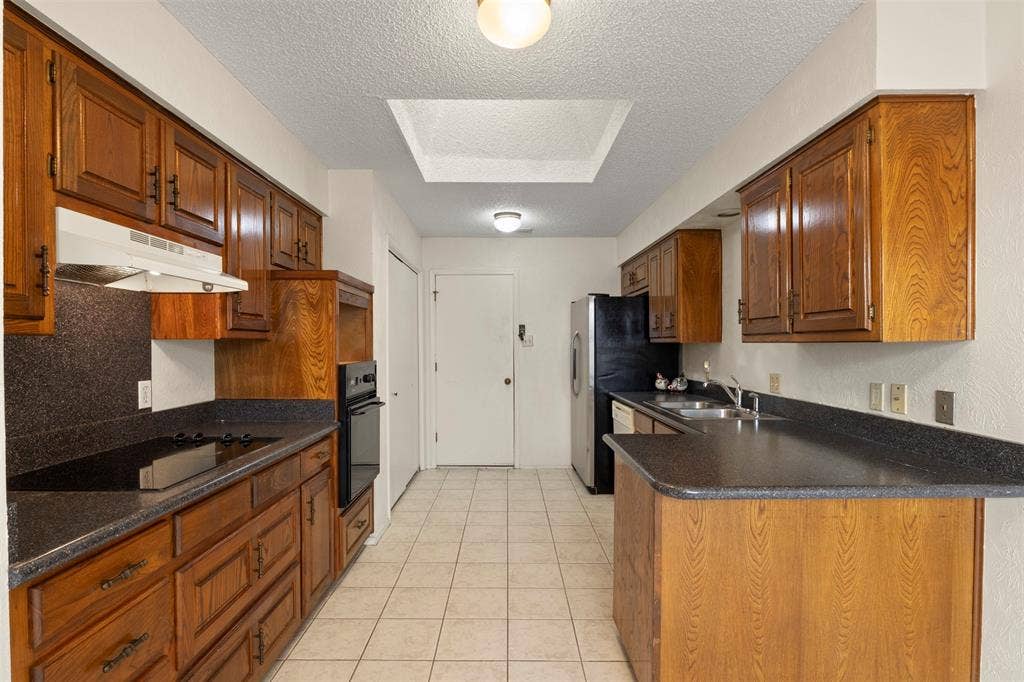 2108 Woodway Drive, Arlington, TX 76017 2108 Woodway Drive, Arlington, TX 76017