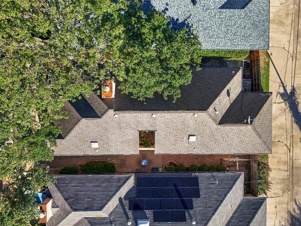 2108 Woodway Drive, Arlington, TX 76017 2108 Woodway Drive, Arlington, TX 76017