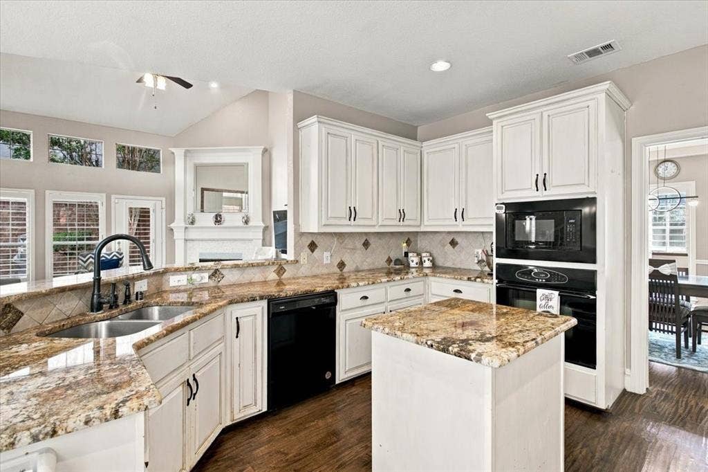 9205 Cedardale Drive, Plano, TX 75025 9205 Cedardale Drive, Plano, TX 75025
