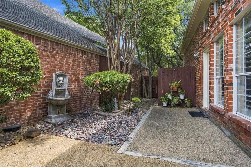 9205 Cedardale Drive, Plano, TX 75025 9205 Cedardale Drive, Plano, TX 75025