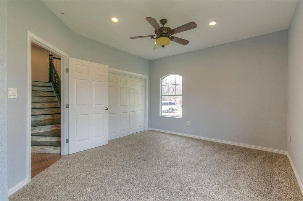 419 Sky Harbour Court, Granbury, TX 76049 Downstairs Bedroom