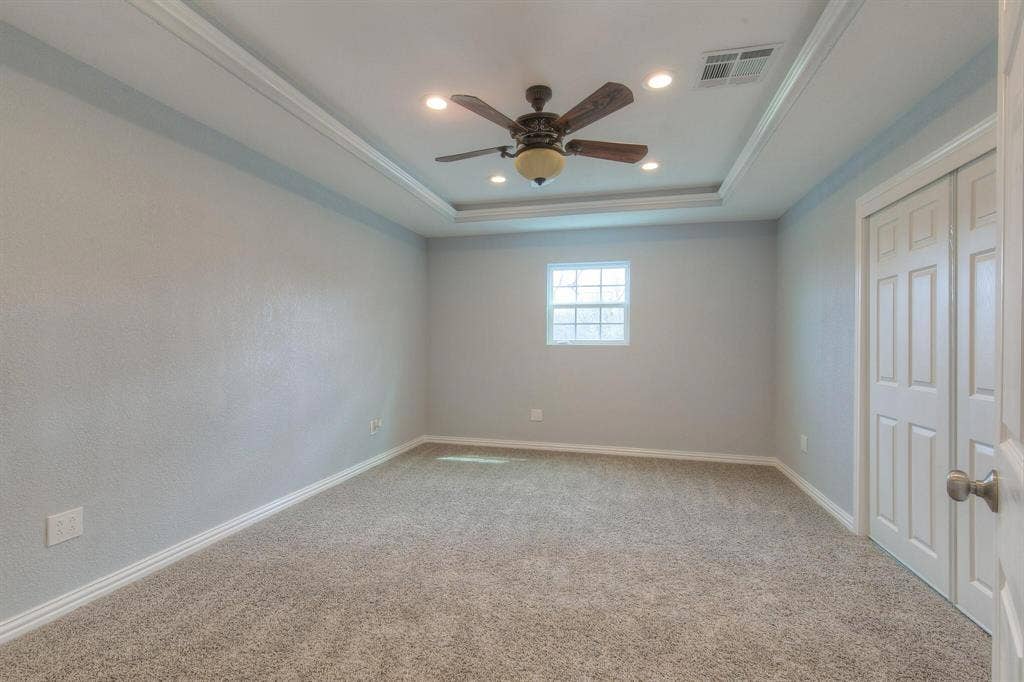 419 Sky Harbour Court, Granbury, TX 76049 Bedroom