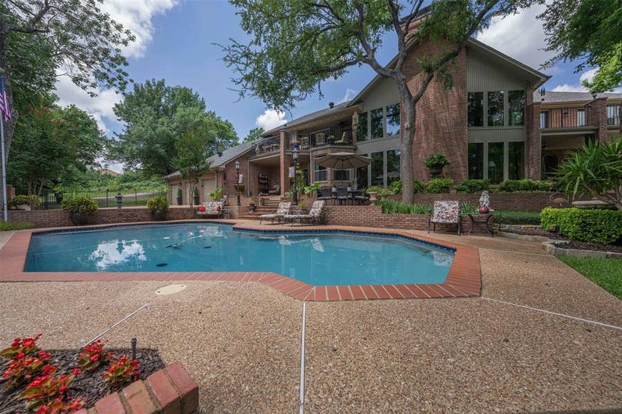 Property photo for 401 Canyon Creek Trail, Fort Worth, TX