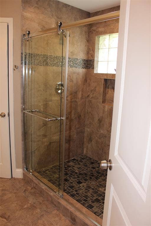 824 Shannon Drive, Plano, TX 75025 824 Shannon Drive, Plano, TX 75025