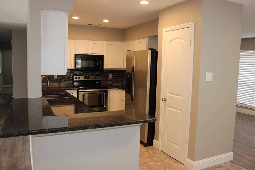 824 Shannon Drive, Plano, TX 75025 824 Shannon Drive, Plano, TX 75025