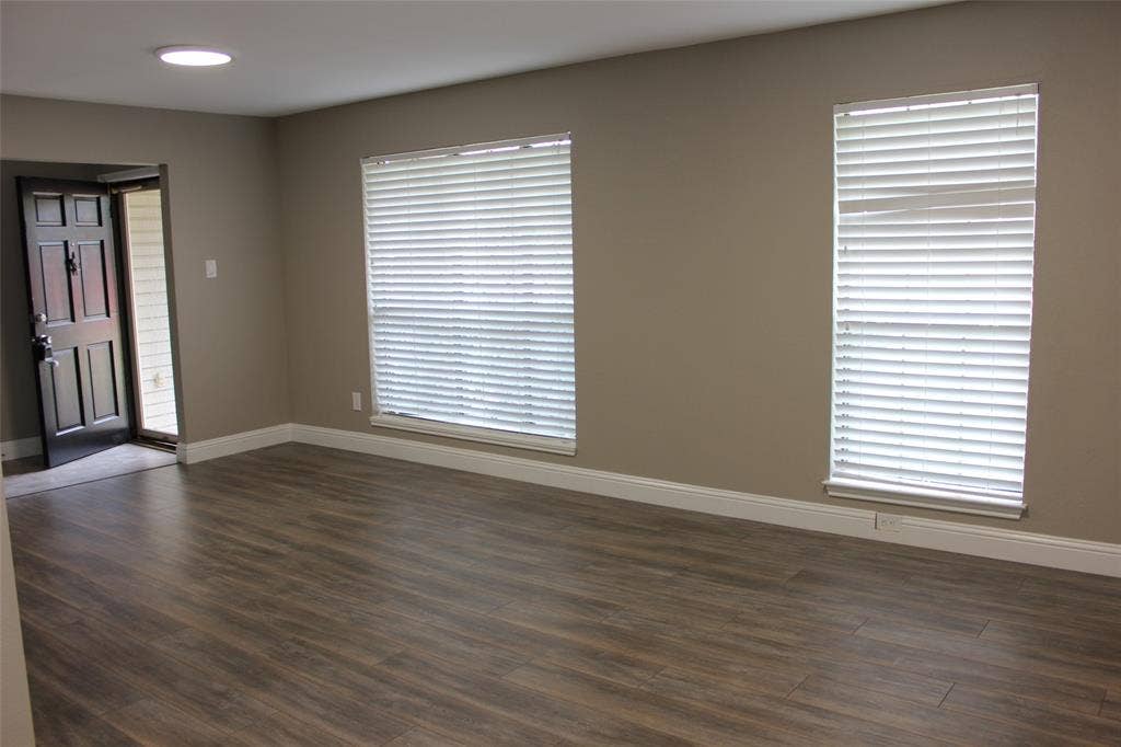 824 Shannon Drive, Plano, TX 75025 824 Shannon Drive, Plano, TX 75025