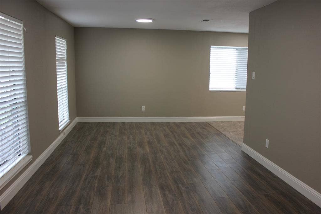 824 Shannon Drive, Plano, TX 75025 824 Shannon Drive, Plano, TX 75025