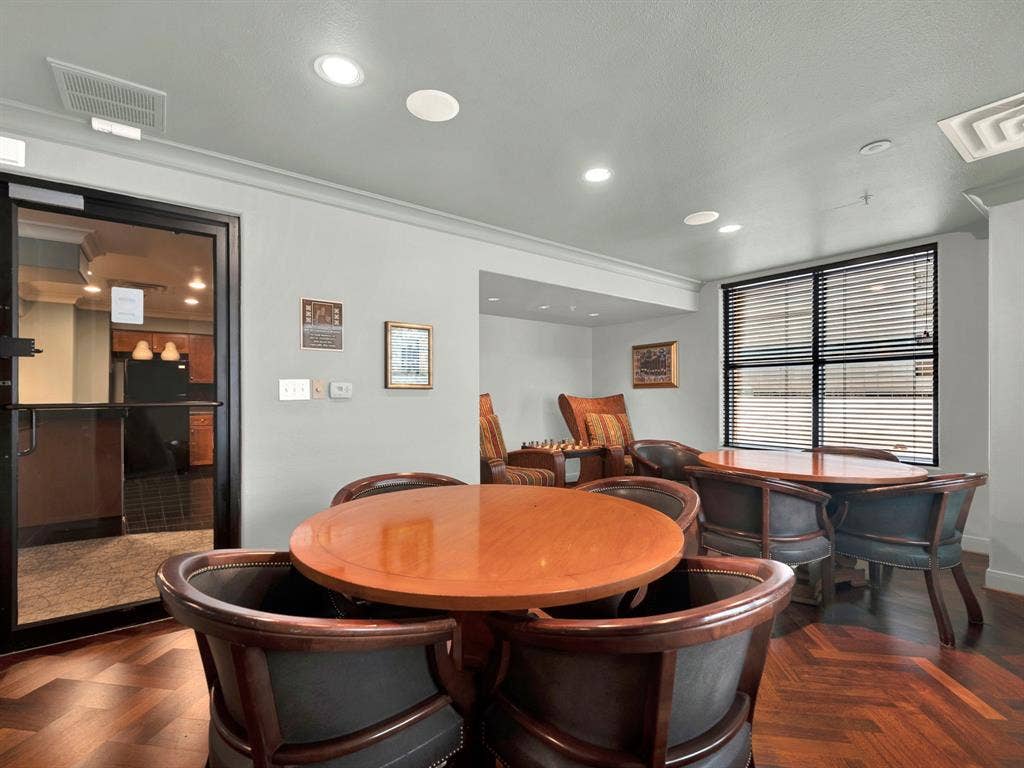 330 Las Colinas Boulevard E, #228, Irving, TX 75039 330 Las Colinas Boulevard E, #228, Irving, TX 75039