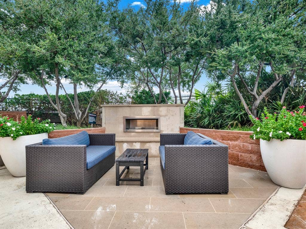 330 Las Colinas Boulevard E, #228, Irving, TX 75039 330 Las Colinas Boulevard E, #228, Irving, TX 75039