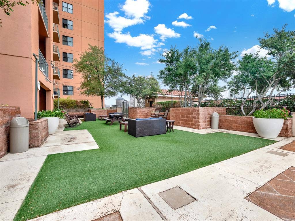 330 Las Colinas Boulevard E, #228, Irving, TX 75039 330 Las Colinas Boulevard E, #228, Irving, TX 75039