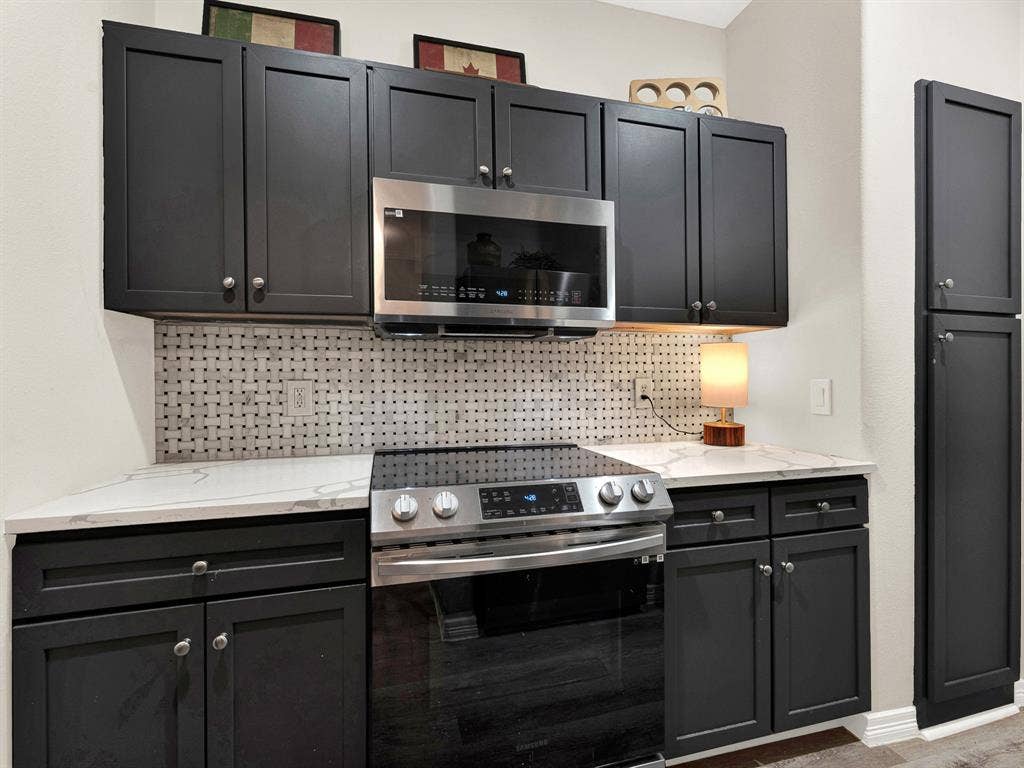 330 Las Colinas Boulevard E, #228, Irving, TX 75039 330 Las Colinas Boulevard E, #228, Irving, TX 75039