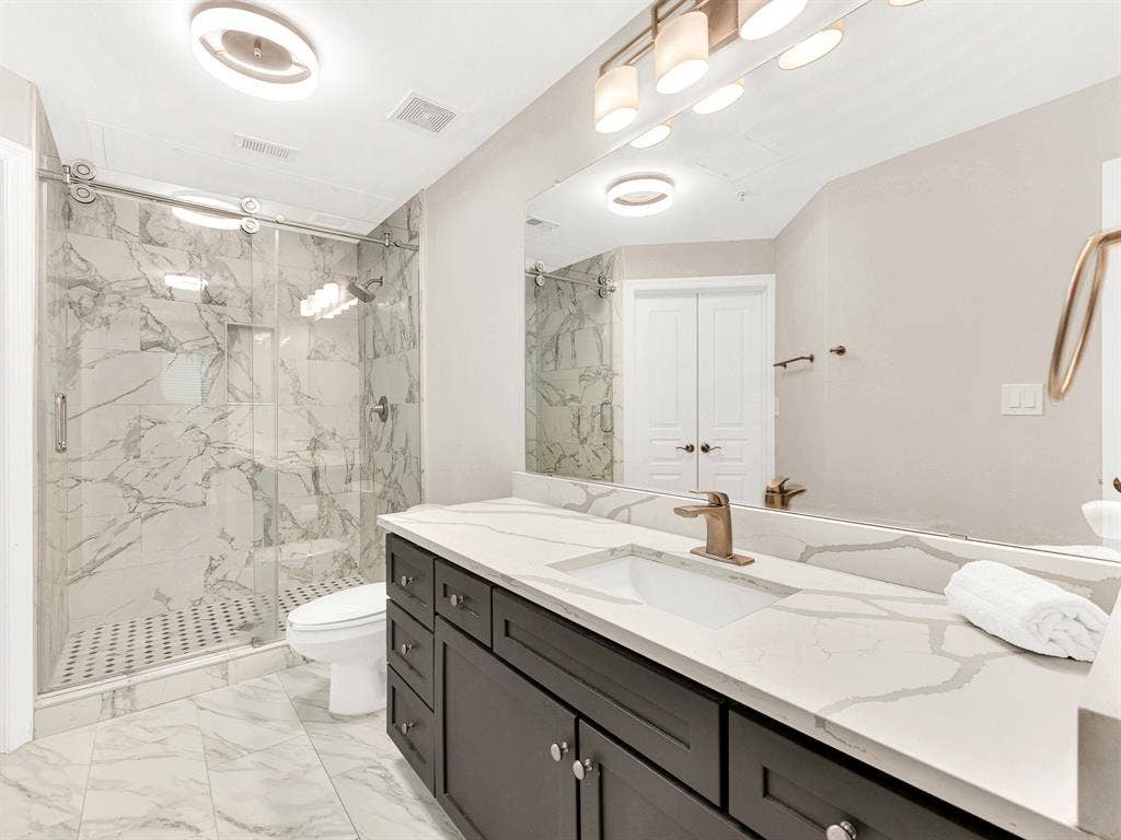 330 Las Colinas Boulevard E, #228, Irving, TX 75039 330 Las Colinas Boulevard E, #228, Irving, TX 75039