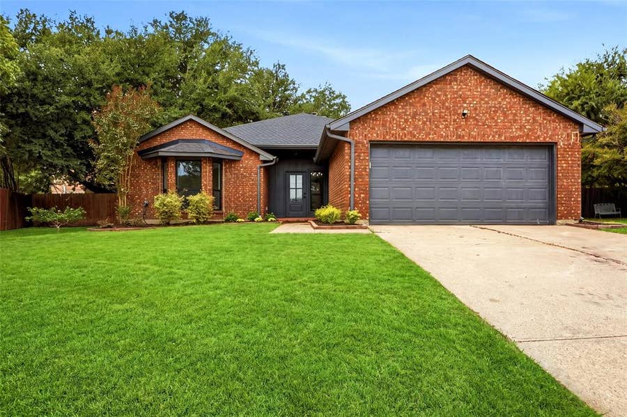 Property photo for 1405 Sedalia Court, Flower Mound, TX