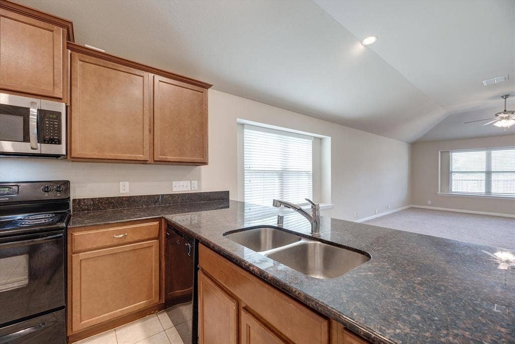 4829 Lemon Grove Drive, Fort Worth, TX 76135 4829 Lemon Grove Drive, Fort Worth, TX 76135