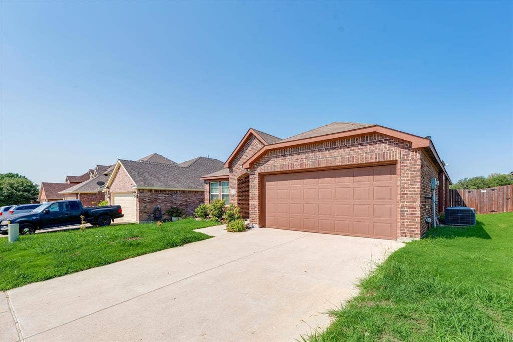 4829 Lemon Grove Drive, Fort Worth, TX 76135 4829 Lemon Grove Drive, Fort Worth, TX 76135