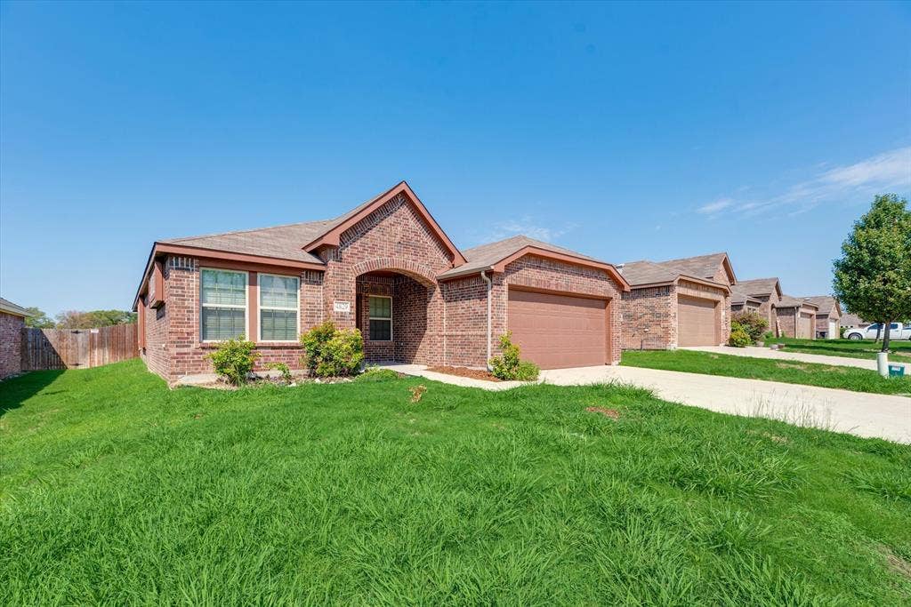 4829 Lemon Grove Drive, Fort Worth, TX 76135 4829 Lemon Grove Drive, Fort Worth, TX 76135