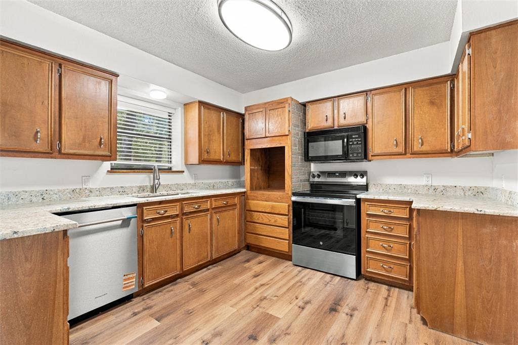 167 Tall Timber Trail, Whitney, TX 76692