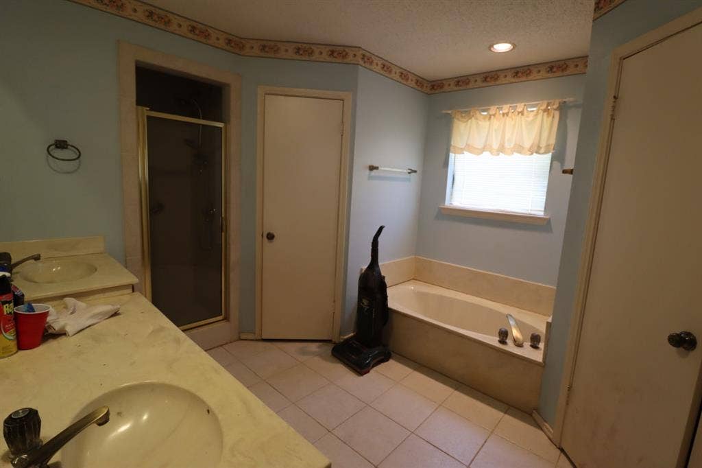 3709 Racquet Court, Plano, TX 75023 3709 Racquet Court, Plano, TX 75023