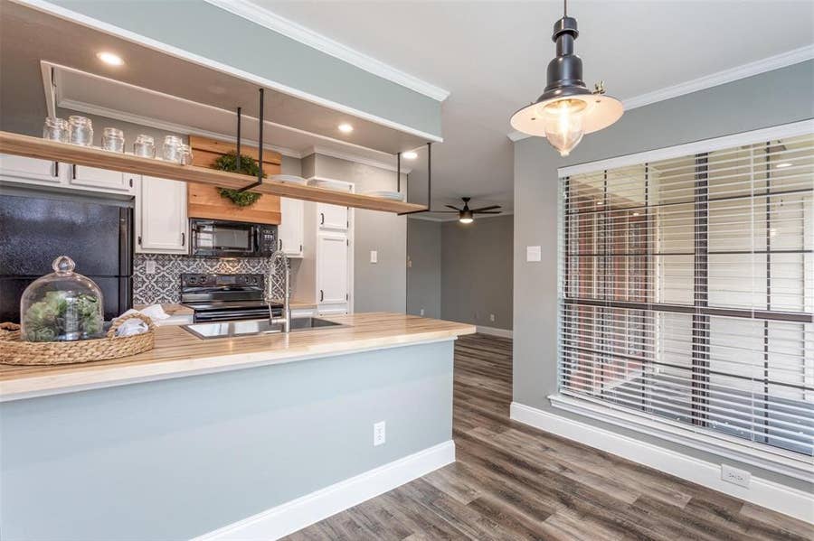 Property photo for 16301 Ledgemont Lane, #283, Addison, TX