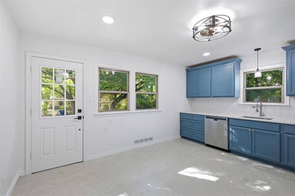 2266 Sutter Street, Dallas, TX 75216 2266 Sutter Street, Dallas, TX 75216