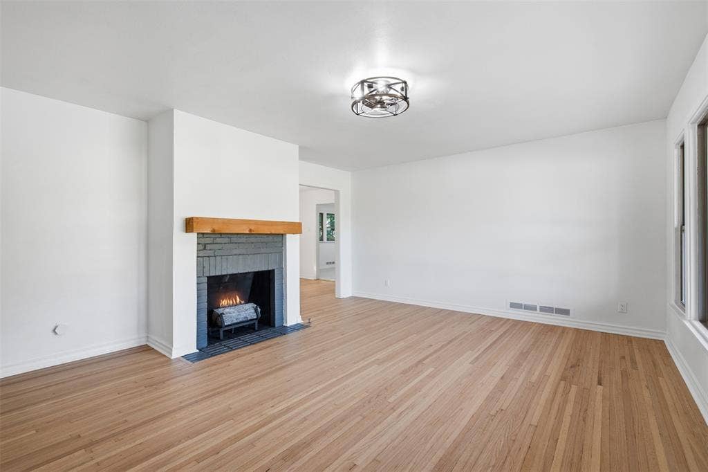 2266 Sutter Street, Dallas, TX 75216 2266 Sutter Street, Dallas, TX 75216