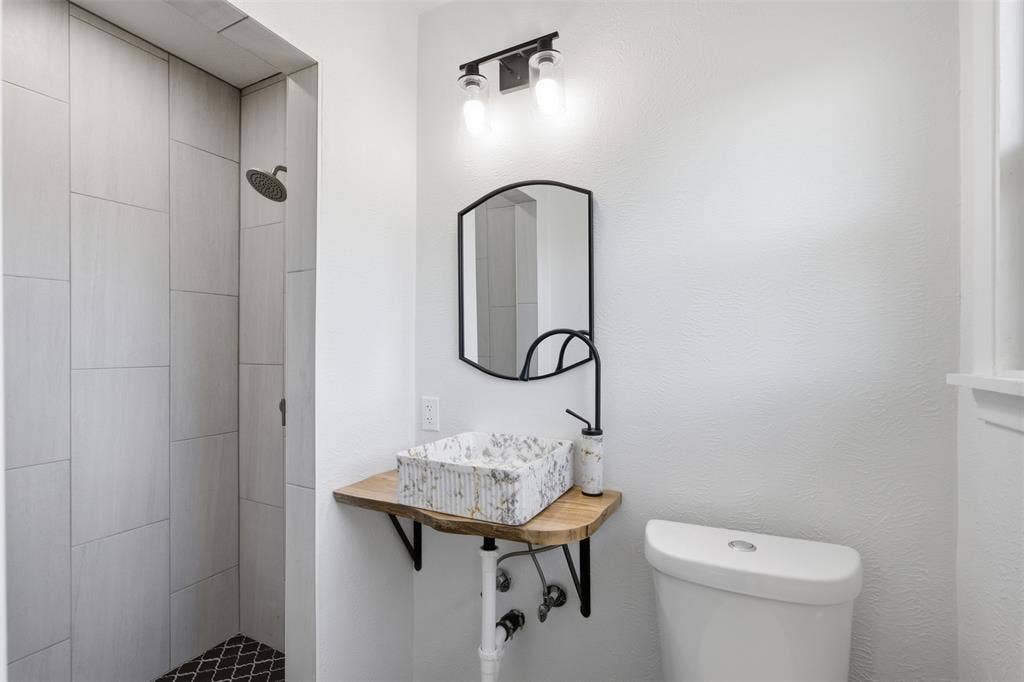 2266 Sutter Street, Dallas, TX 75216 2266 Sutter Street, Dallas, TX 75216