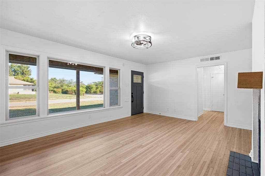 2266 Sutter Street, Dallas, TX 75216 2266 Sutter Street, Dallas, TX 75216