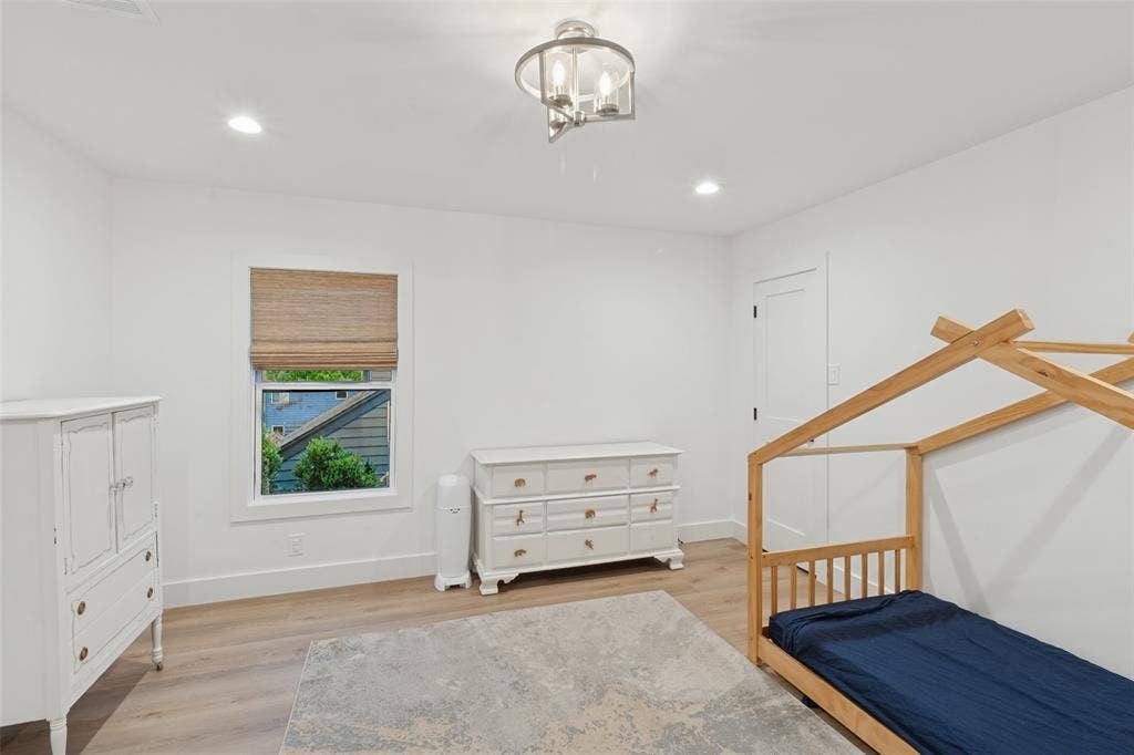 5931 Kenwood Avenue, Dallas, TX 75206 5931 Kenwood Avenue, Dallas, TX 75206
