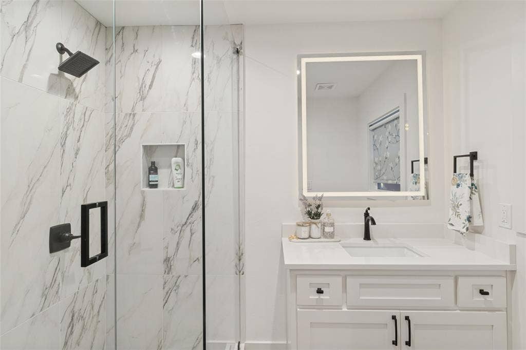 5931 Kenwood Avenue, Dallas, TX 75206 5931 Kenwood Avenue, Dallas, TX 75206