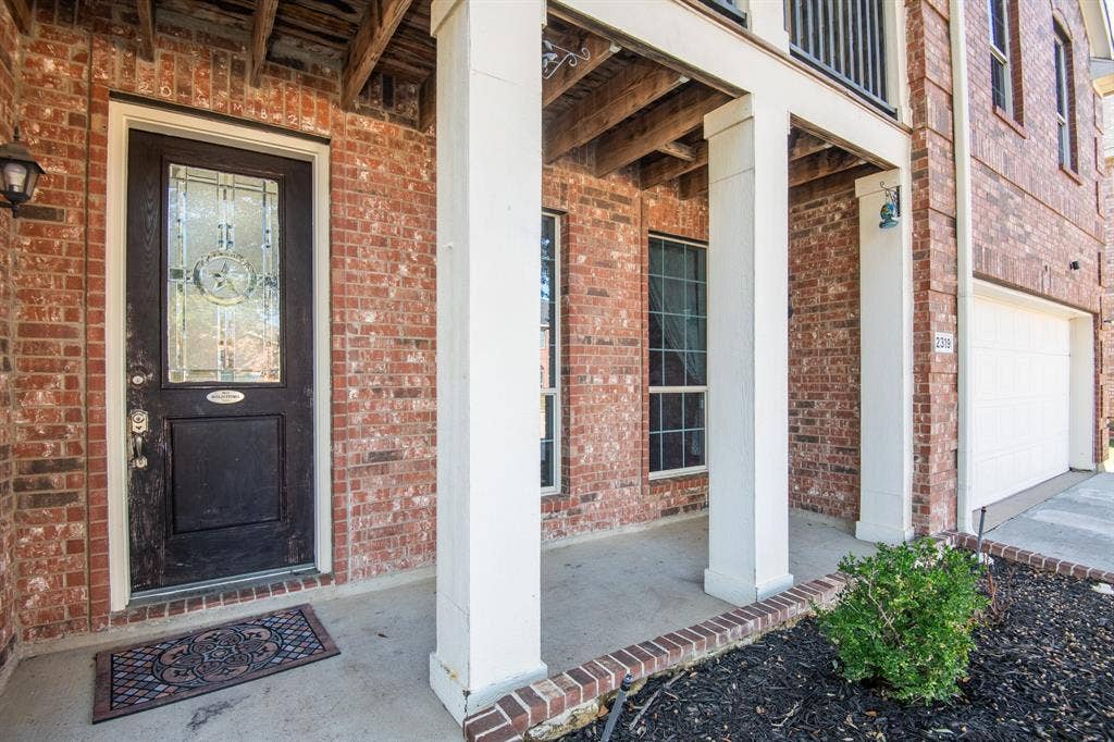 2319 Comanche Trail, Grand Prairie, TX 75052 2319 Comanche Trail, Grand Prairie, TX 75052