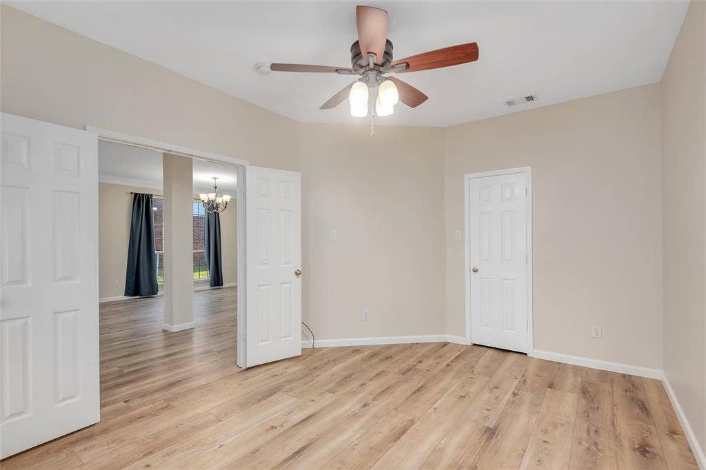 2319 Comanche Trail, Grand Prairie, TX 75052 2319 Comanche Trail, Grand Prairie, TX 75052