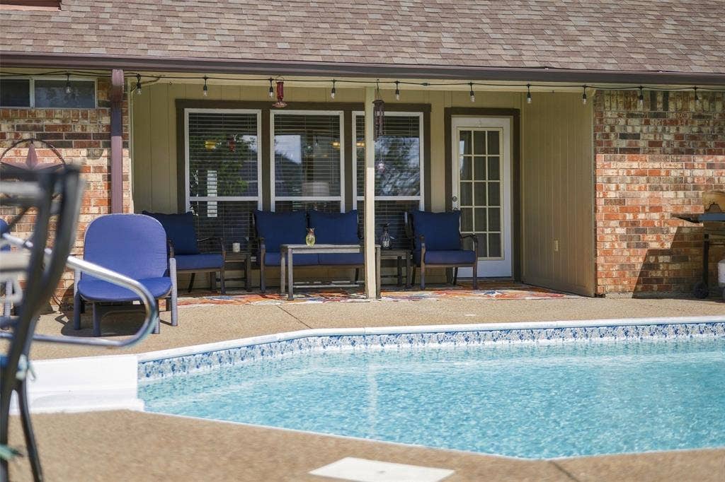 6036 Sundown Drive, Watauga, TX 76148 6036 Sundown Drive, Watauga, TX 76148
