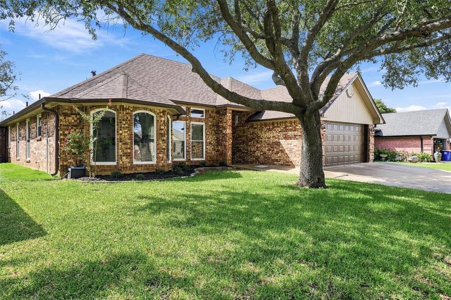 Property photo for 6036 Sundown Drive, Watauga, TX