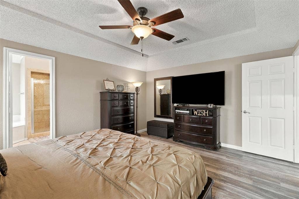 6036 Sundown Drive, Watauga, TX 76148 6036 Sundown Drive, Watauga, TX 76148