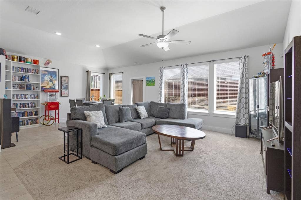 2434 Pebble Bank Lane, Midlothian, TX 76065 2434 Pebble Bank Lane, Midlothian, TX 76065