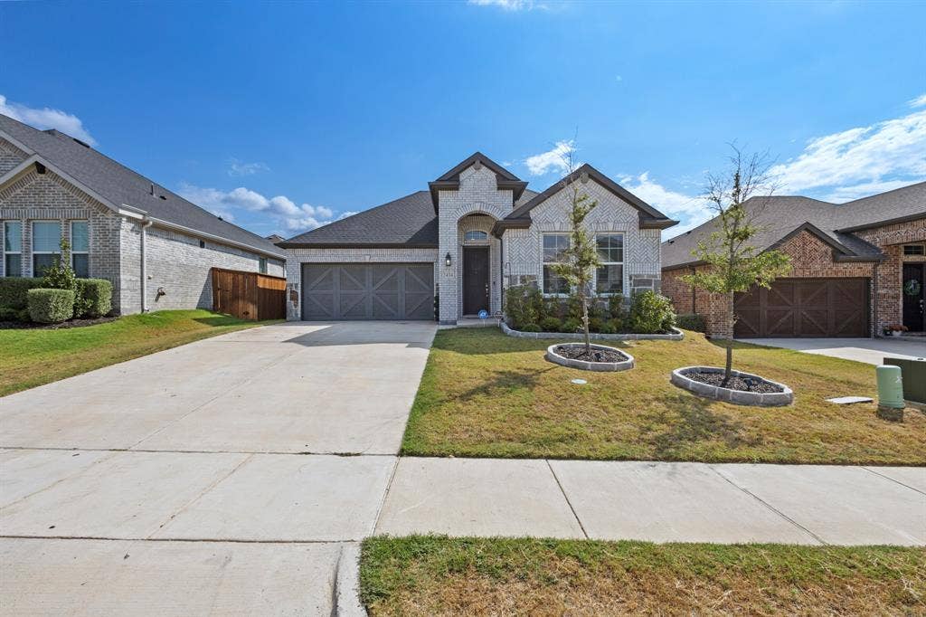 2434 Pebble Bank Lane, Midlothian, TX 76065 2434 Pebble Bank Lane, Midlothian, TX 76065