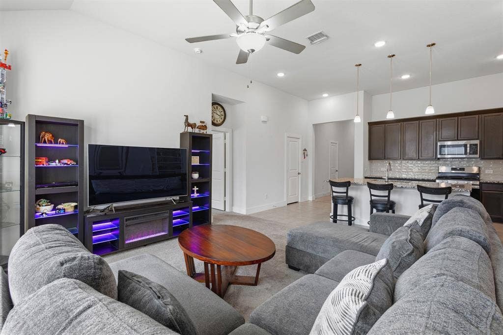 2434 Pebble Bank Lane, Midlothian, TX 76065 2434 Pebble Bank Lane, Midlothian, TX 76065