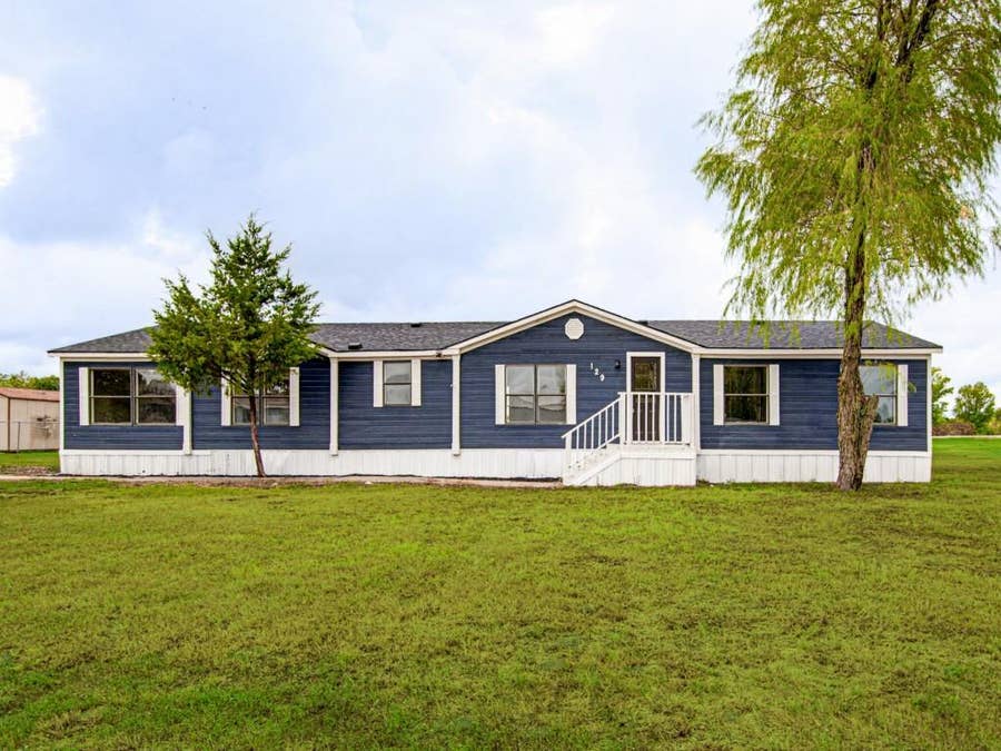 Property photo for 129 Hearne Lane, Red Oak, TX