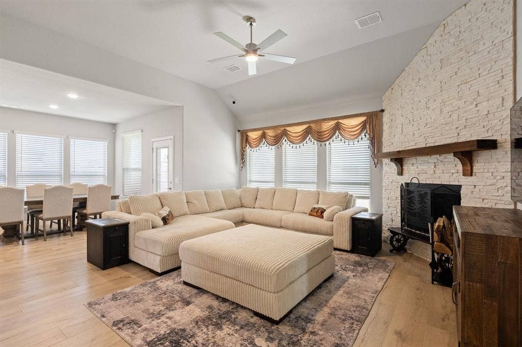 12516 Panther Creek Drive, Godley, TX 76044 12516 Panther Creek Drive, Godley, TX 76044